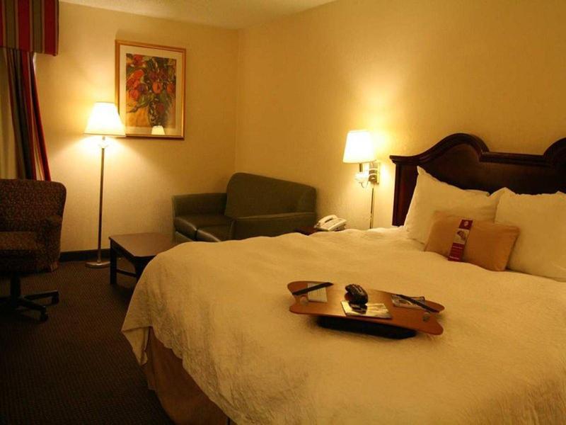 Hampton Inn Anderson Bagian luar foto