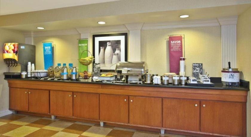 Hampton Inn Anderson Bagian luar foto